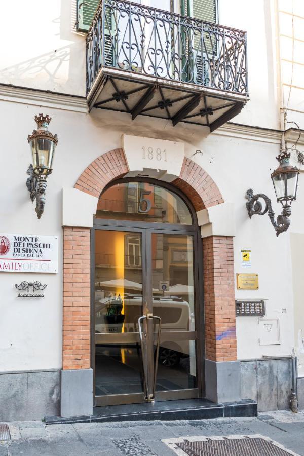 Flower Luxury Guest house Naples