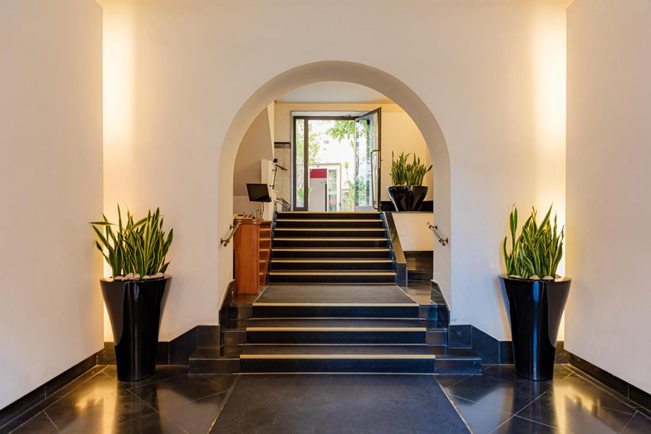 Flower Luxury Guest house Naples